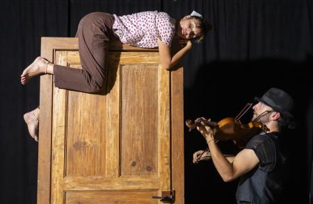 “ATEAREN BESTE ALDEAN” TEATRO FAMILIAR, SIN TEXTO